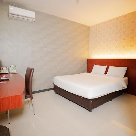 The Crew Hotel Medan Ngoại thất bức ảnh